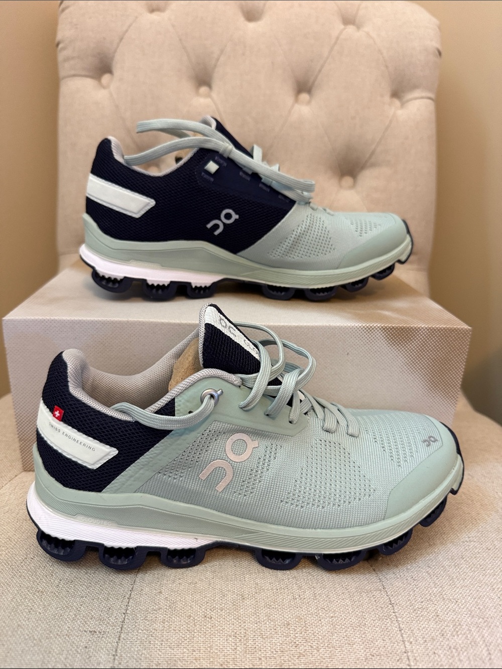 On Running Women's Mint Green and Navy Cloudrunner Athletic Shoes - Picture 8 of 8